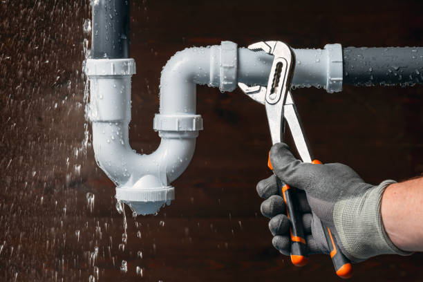 Professional Plumbing technician working in Plumsteadville, PA